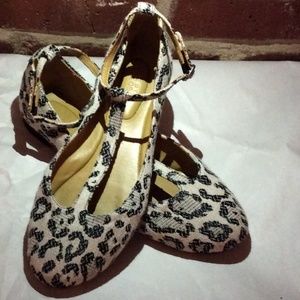 See by Chloe Jacquard Leopard T Strap Flats Size 7